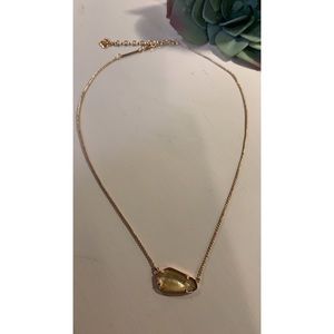 Kendra Scott necklace
